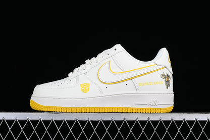 NIKE AIR FORCE 1 07 LOW WHITEGOLD